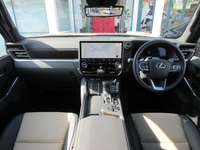 �C���e���A�J���[�F�V���g�[�@�I�[�i�����g�p�l���F���Y�t�B����