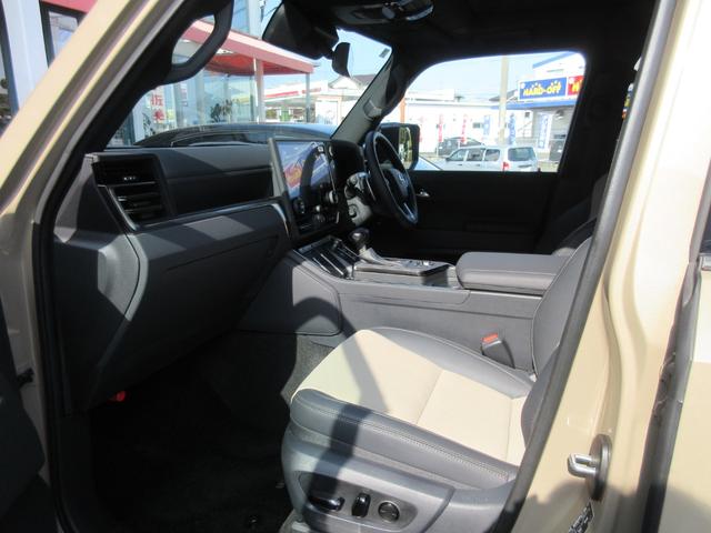 �C���e���A�C���~�p�b�P�[�W�i�O�ȑ����^�R���\�[���A�b�p�[�^�C���X�g�������g�p�l���|�P�b�g�^�t�����g�C���T�C�h�h�A�n���h���^�h�A�g�����j