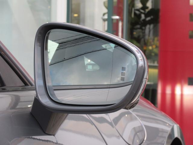 ９１１ ９１１カレラ　レジェンズカラー　Ｓクロノ　Ｓエグゾースト　２０／２１インチカレラＳホイール　ツートーンレザーインテリア　ポルシェクレストヘッドレスト　スポーツシートプラス　クロノ＆メーター（ガーズレッド）（13枚目）