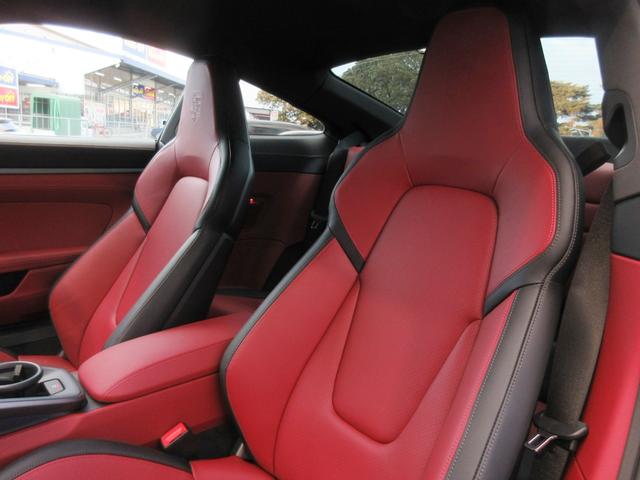 ９１１ ９１１カレラ　レジェンズカラー　Ｓクロノ　Ｓエグゾースト　２０／２１インチカレラＳホイール　ツートーンレザーインテリア　ポルシェクレストヘッドレスト　スポーツシートプラス　クロノ＆メーター（ガーズレッド）（23枚目）