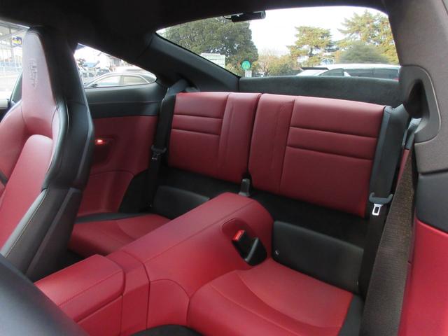 ９１１ ９１１カレラ　レジェンズカラー　Ｓクロノ　Ｓエグゾースト　２０／２１インチカレラＳホイール　ツートーンレザーインテリア　ポルシェクレストヘッドレスト　スポーツシートプラス　クロノ＆メーター（ガーズレッド）（25枚目）