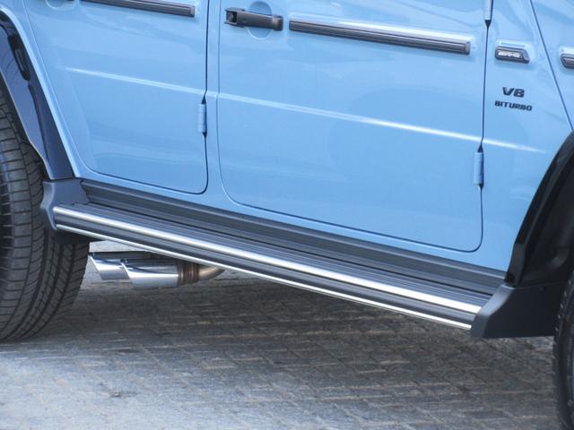 �����j���O�{�[�h