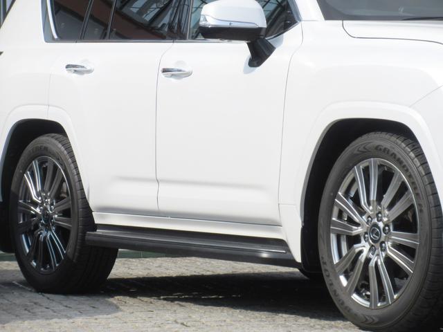 ＬＸ ＬＸ６００　エグゼクティブ　１オーナー　モデリスタエアロ＆サイドステップメタルプレート　マークレビンソン　リヤエンターテイメント　クールボックス　２２インチＡＷ　アートウッドパネル（鷹羽）（8枚目）