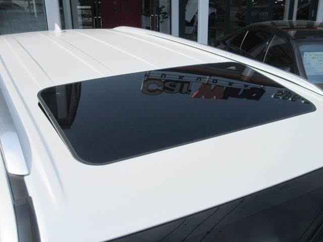 ＬＸ ＬＸ６００　エグゼクティブ　１オーナー　モデリスタエアロ＆サイドステップメタルプレート　マークレビンソン　リヤエンターテイメント　クールボックス　２２インチＡＷ　アートウッドパネル（鷹羽）（17枚目）
