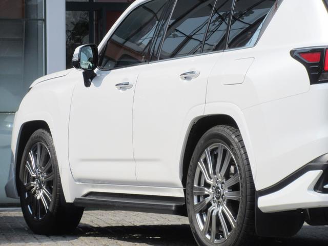 ＬＸ ＬＸ６００　エグゼクティブ　１オーナー　モデリスタエアロ＆サイドステップメタルプレート　マークレビンソン　リヤエンターテイメント　クールボックス　２２インチＡＷ　アートウッドパネル（鷹羽）（20枚目）
