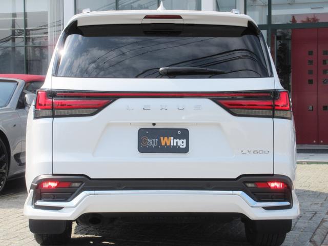 ＬＸ ＬＸ６００　エグゼクティブ　１オーナー　モデリスタエアロ＆サイドステップメタルプレート　マークレビンソン　リヤエンターテイメント　クールボックス　２２インチＡＷ　アートウッドパネル（鷹羽）（22枚目）