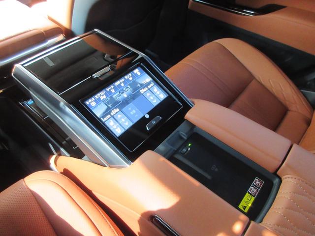 ＬＸ ＬＸ６００　エグゼクティブ　１オーナー　モデリスタエアロ＆サイドステップメタルプレート　マークレビンソン　リヤエンターテイメント　クールボックス　２２インチＡＷ　アートウッドパネル（鷹羽）（32枚目）