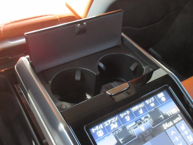 ＬＸ ＬＸ６００　エグゼクティブ　１オーナー　モデリスタエアロ＆サイドステップメタルプレート　マークレビンソン　リヤエンターテイメント　クールボックス　２２インチＡＷ　アートウッドパネル（鷹羽）（35枚目）