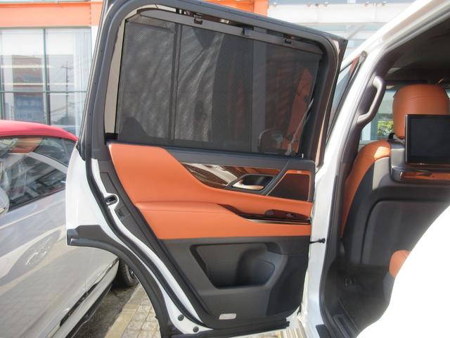 ＬＸ ＬＸ６００　エグゼクティブ　１オーナー　モデリスタエアロ＆サイドステップメタルプレート　マークレビンソン　リヤエンターテイメント　クールボックス　２２インチＡＷ　アートウッドパネル（鷹羽）（38枚目）