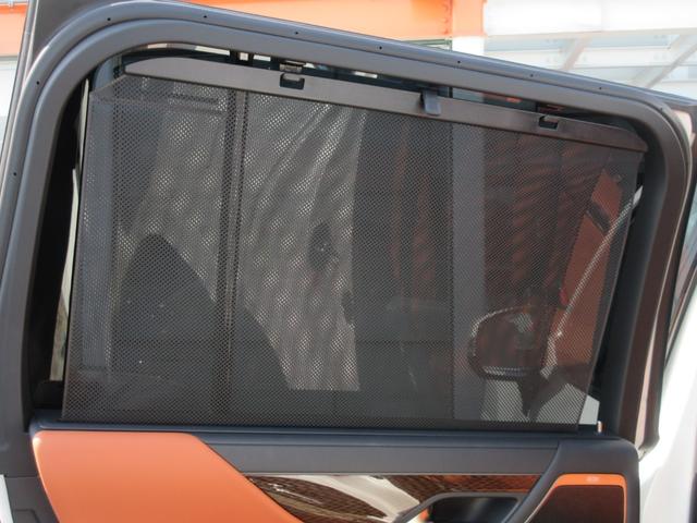 ＬＸ ＬＸ６００　エグゼクティブ　１オーナー　モデリスタエアロ＆サイドステップメタルプレート　マークレビンソン　リヤエンターテイメント　クールボックス　２２インチＡＷ　アートウッドパネル（鷹羽）（39枚目）