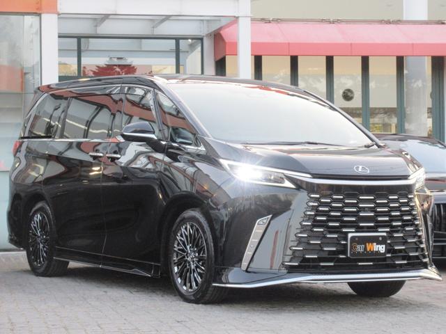 LM LM500h バージョンL モデリスタエアロ ガラスルーフ セミアニリン本革&L-ANILINE後席シート リヤエンターテイメント マークレビンソン ユニバーサルステップ デジタルインナーミラー MOPドライブレコーダー(3枚目)