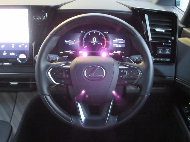 LM LM500h バージョンL モデリスタエアロ ガラスルーフ セミアニリン本革&L-ANILINE後席シート リヤエンターテイメント マークレビンソン ユニバーサルステップ デジタルインナーミラー MOPドライブレコーダー(52枚目)