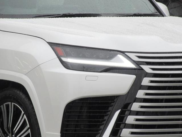 ＬＸ ＬＸ６００　ＭＣ後モデル　マークレビンソン　リヤエンターテイメント　モデリスタエアロ　ＯＰ２２インチアルミホイール　ムーンルーフ　クールボックス　デジタルインナーミラー　ドライブレコーダー　セミアニリン本革シート（6枚目）