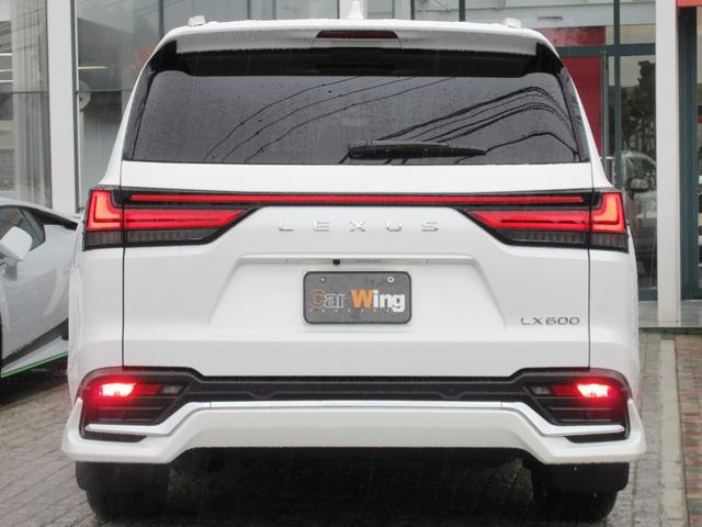 ＬＸ ＬＸ６００　ＭＣ後モデル　マークレビンソン　リヤエンターテイメント　モデリスタエアロ　ＯＰ２２インチアルミホイール　ムーンルーフ　クールボックス　デジタルインナーミラー　ドライブレコーダー　セミアニリン本革シート（21枚目）