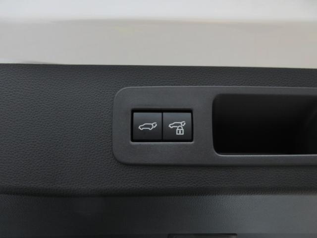 ＬＸ ＬＸ６００　ＭＣ後モデル　マークレビンソン　リヤエンターテイメント　モデリスタエアロ　ＯＰ２２インチアルミホイール　ムーンルーフ　クールボックス　デジタルインナーミラー　ドライブレコーダー　セミアニリン本革シート（26枚目）