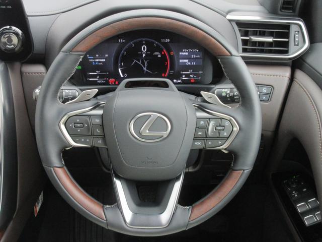 ＬＸ ＬＸ６００　ＭＣ後モデル　マークレビンソン　リヤエンターテイメント　モデリスタエアロ　ＯＰ２２インチアルミホイール　ムーンルーフ　クールボックス　デジタルインナーミラー　ドライブレコーダー　セミアニリン本革シート（44枚目）