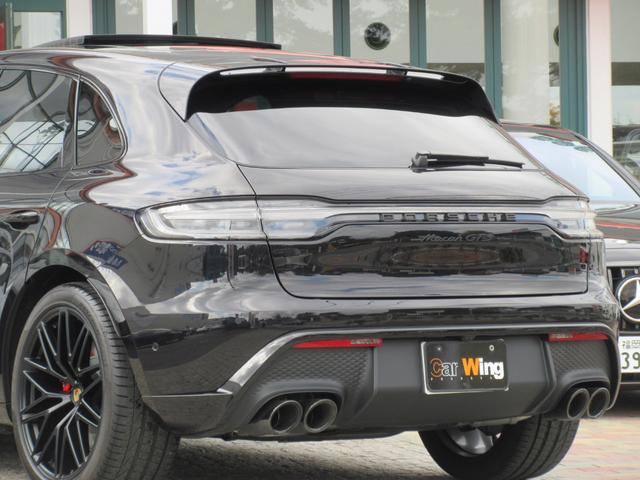 マカン マカンＧＴＳ　パノラマルーフ　スポーツクロノＰＫＧ　スポーツエグゾースト　カーボンインテリアＰＫＧ　レザーＰＫＧ　サイドブレード（エクステリア同色）　プライバシーガラス　ＧＴスポーツステアリング　レッドシートベルト（18枚目）