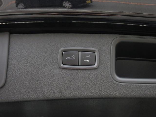 マカン マカンＧＴＳ　パノラマルーフ　スポーツクロノＰＫＧ　スポーツエグゾースト　カーボンインテリアＰＫＧ　レザーＰＫＧ　サイドブレード（エクステリア同色）　プライバシーガラス　ＧＴスポーツステアリング　レッドシートベルト（23枚目）