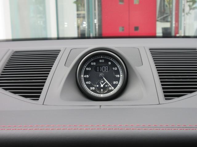 マカン マカンＧＴＳ　パノラマルーフ　スポーツクロノＰＫＧ　スポーツエグゾースト　カーボンインテリアＰＫＧ　レザーＰＫＧ　サイドブレード（エクステリア同色）　プライバシーガラス　ＧＴスポーツステアリング　レッドシートベルト（41枚目）