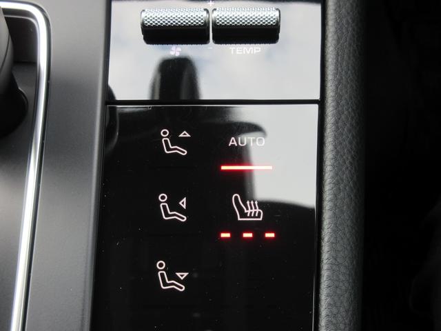 マカン マカンＧＴＳ　パノラマルーフ　スポーツクロノＰＫＧ　スポーツエグゾースト　カーボンインテリアＰＫＧ　レザーＰＫＧ　サイドブレード（エクステリア同色）　プライバシーガラス　ＧＴスポーツステアリング　レッドシートベルト（46枚目）