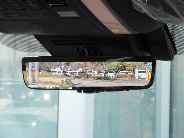 �f�W�^���C���i�[�~���[