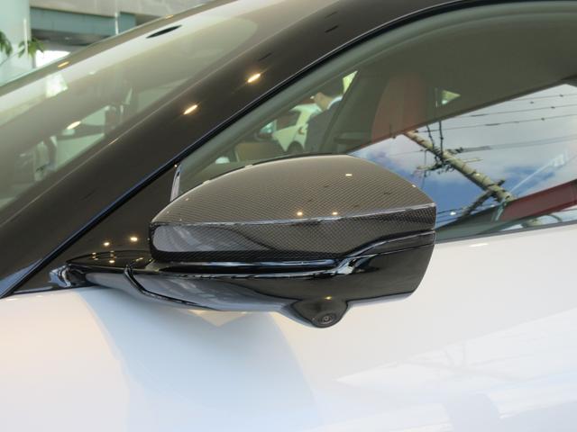 １２チリンドリ ベースグレード　ＯＰ１８２０　フロントＰＰＦ　パノラミックルーフ　カーボンエクステリア＆インテリアパーツ　カーボンレーシングシート　ＬＥＤカーボンステアリング　デジタルリアビューミラー　デュアルカラーレザートリム（15枚目）