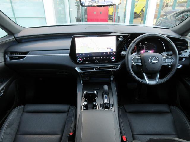 �C���e���A�J���[�F�u���b�N�@�I�[�i�����g�p�l���F�A�b�V���i�I�[�v���t�B�j�b�V���^�n�u���b�N�j