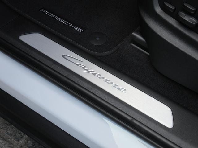 ���f�������S�t�h�A�V���K�[�h�i�A���~�j�E���j