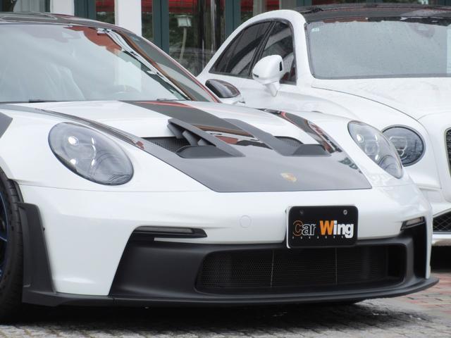 ９１１ＧＴ３ＲＳ　ＯＰ８５９　ヴァイザッハＰＫＧ　２０／２１インチＧＴ３ＲＳ軽量鍛造マグネシウムホイール（インディゴブルー塗装）　ＰＣＣＢ（ハイグロスブラック）　フロントアクスルリフト　クラブスポーツＰＫＧ（画像5）