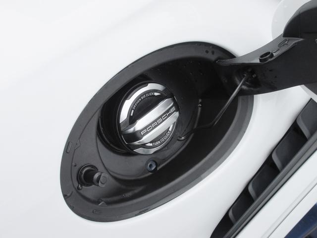 ９１１ＧＴ３ＲＳ　ＯＰ８５９　ヴァイザッハＰＫＧ　２０／２１インチＧＴ３ＲＳ軽量鍛造マグネシウムホイール（インディゴブルー塗装）　ＰＣＣＢ（ハイグロスブラック）　フロントアクスルリフト　クラブスポーツＰＫＧ（画像23）