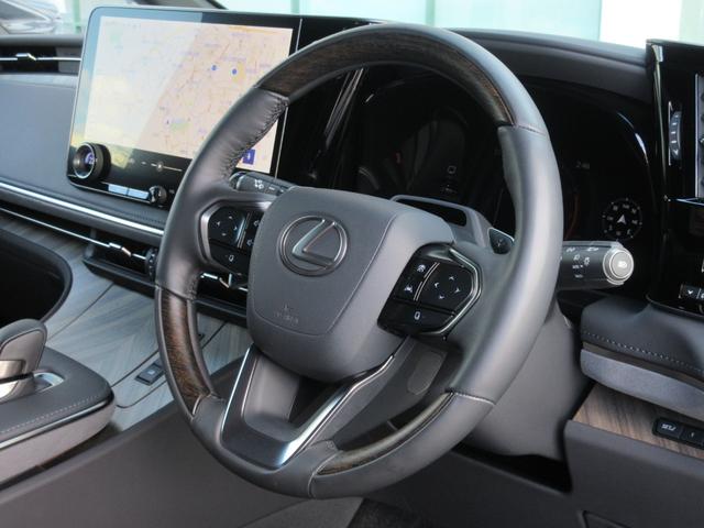 ＬＭ５００ｈ　エグゼクティブ　モデリスタエアロ　マークレビンソン　４８インチリヤエンターテイメント　ガラスルーフ　ＭＯＰドライブレコーダー　ユニバーサルステップ　冷蔵庫　デジタルインナーミラー　純正フロアマット（画像52）