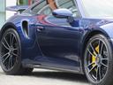 ９１１ ９１１ターボＳ　スポーツクロノＰ　フロントリフター　２０／２１インチＡＷ　　ＰＣＣＢ　プライバシーガラス　レザーインテリア　シートヒーター＆ベンチレーション　ナイトビューアシスト　レーンチェンジアシスト（8枚目）