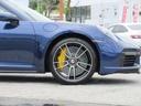 ９１１ターボＳ　スポーツクロノＰ　フロントリフター　２０／２１インチＡＷ　　ＰＣＣＢ　プライバシーガラス　レザーインテリア　シートヒーター＆ベンチレーション　ナイトビューアシスト　レーンチェンジアシスト（10枚目）