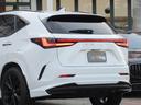ＮＸ３５０ｈ　Ｆスポーツ　マクレビ　エアロダイナミクスＰＫＧ　パノラマルーフ　オレンジキャリパー　デジタルインナーミラー　後席電動格納　スカッフイルミ　ドアポケットイルミ　カップホルダーイルミ　プロジェクションカーテシイルミ（22枚目）