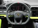 オプション:ヒーター付きフルレザースポーツステアリングホイール&ダーククロームベゼル&レッドマーカー