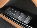 全ドアワンタッチ式パワーウインドゥ 車速感応式オートパワードアロック(衝撃感知ドアロック解除システム付)