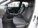 MORIZO RR本革シート(運転席・助手席シートヒーター付)/運転席8Way調整式パワースポーツシート(ポジションメモリー/助手席4Way調整式マニュアルスポーツシート