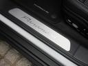 ドアシルガード（アルミニウム）、モデル名ロゴ付き