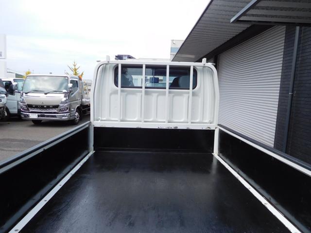 キャンター Wキャブ カスタムメッキ 6速デュオニック メッキフェンダー 左右電動格納・ヒーターミラー ETC 車線逸脱警報 バックモニター ドラレコ キーフリー トラクションコントロール リヤヒーター(8枚目)