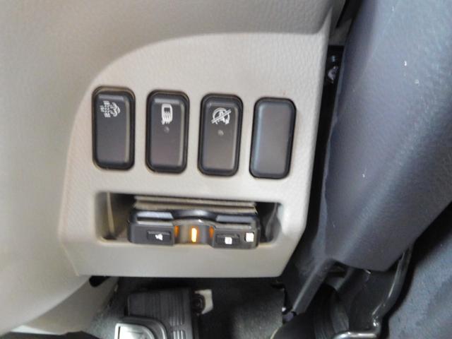 キャンター Wキャブ カスタムメッキ 6速デュオニック メッキフェンダー 左右電動格納・ヒーターミラー ETC 車線逸脱警報 バックモニター ドラレコ キーフリー トラクションコントロール リヤヒーター(11枚目)