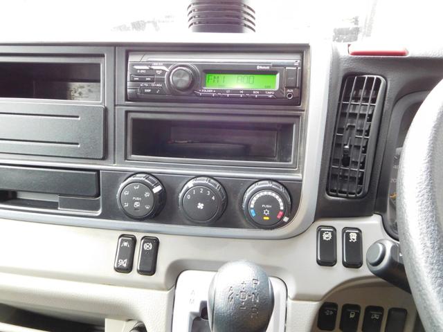 キャンター Wキャブ カスタムメッキ 6速デュオニック メッキフェンダー 左右電動格納・ヒーターミラー ETC 車線逸脱警報 バックモニター ドラレコ キーフリー トラクションコントロール リヤヒーター(13枚目)