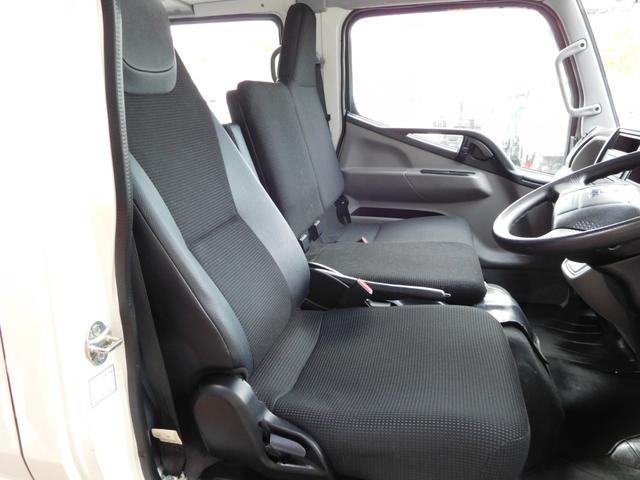 キャンター Wキャブ カスタムメッキ 6速デュオニック メッキフェンダー 左右電動格納・ヒーターミラー ETC 車線逸脱警報 バックモニター ドラレコ キーフリー トラクションコントロール リヤヒーター(17枚目)