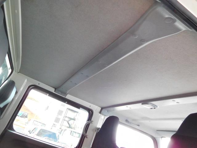 キャンター Ｗキャブロング全低床　Ｗキャブ　カスタムメッキ　メッキ新品バンパーフロントメッキフェンター　後期　新品笠木　６速デュオニック　キーレス　デッキ鉄板張り　オーバーヘッドシェルフ　リヤヒーター　左電動格納ミラー　荷台作業灯（24枚目）