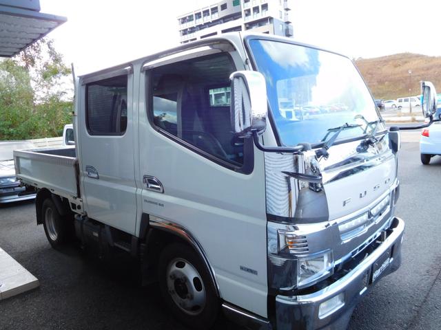 キャンター Ｗキャブ全低床　Ｗキャブ　カスタムメッキ　メッキ新品バンパー　フロントメッキフェンター　後期　新品笠木　６速デュオニック　キーレス　積載量２０００Ｋｇ　オーバーヘッドシェルフ　リヤヒーター　左電動格納ミラー　ＥＴＣ（4枚目）