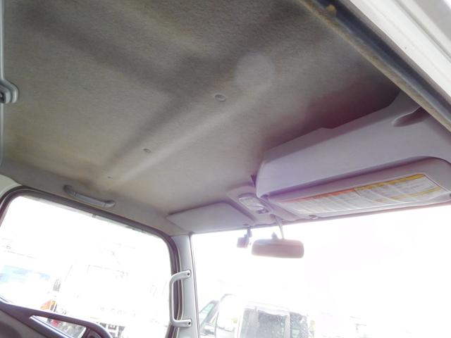 キャンター Ｗキャブ全低床　Ｗキャブ　カスタムメッキ　メッキ新品バンパー　フロントメッキフェンター　後期　新品笠木　６速デュオニック　キーレス　積載量２０００Ｋｇ　オーバーヘッドシェルフ　リヤヒーター　左電動格納ミラー　ＥＴＣ（16枚目）