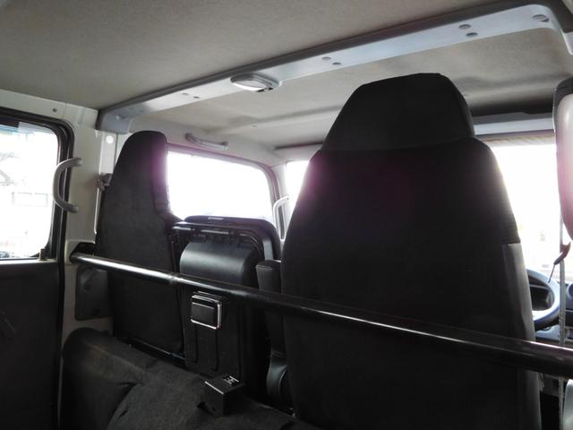 キャンター Ｗキャブ全低床　Ｗキャブ　カスタムメッキ　メッキ新品バンパー　フロントメッキフェンター　後期　新品笠木　６速デュオニック　キーレス　積載量２０００Ｋｇ　オーバーヘッドシェルフ　リヤヒーター　左電動格納ミラー　ＥＴＣ（23枚目）