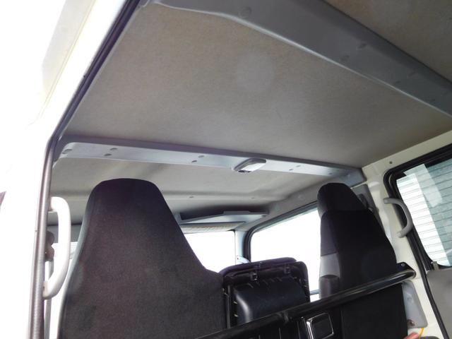 キャンター Ｗキャブ全低床　Ｗキャブ　カスタムメッキ　メッキ新品バンパー　フロントメッキフェンター　後期　新品笠木　６速デュオニック　キーレス　積載量２０００Ｋｇ　オーバーヘッドシェルフ　リヤヒーター　左電動格納ミラー　ＥＴＣ（29枚目）