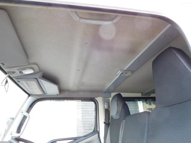 キャンター Ｗキャブ全低床　Ｗキャブ　カスタムメッキ　メッキ新品バンパー　フロントメッキフェンター　後期　新品笠木　６速デュオニック　キーレス　積載量２０００Ｋｇ　オーバーヘッドシェルフ　リヤヒーター　左電動格納ミラー　ＥＴＣ（33枚目）