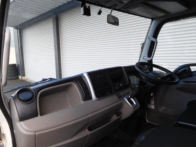 キャンター Ｗキャブ全低床　Ｗキャブ　カスタムメッキ　メッキ新品バンパー　フロントメッキフェンター　後期　新品笠木　６速デュオニック　キーレス　積載量２０００Ｋｇ　オーバーヘッドシェルフ　リヤヒーター　左電動格納ミラー　ＥＴＣ（34枚目）