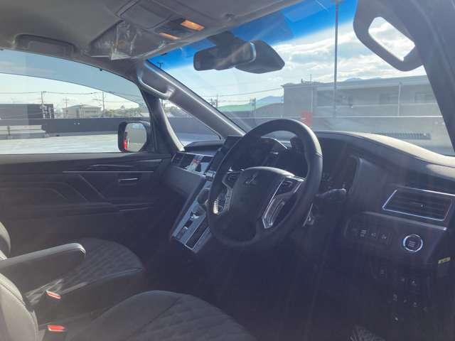 �C���p�l�̊g��摜�Ȃǂs�d�k�܂��̓��[���ɂĒǉ��摜�ȂǁA���\���o�������܂��B